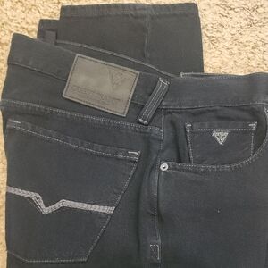 GUESS Men's Dark Gray Slim Jeans
